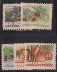 Countries N - Z - Vietnam #119-20 Mint