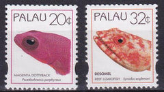 US 366-67 Trust Territories Palau NH VF Booklet Singles