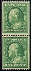 US 385 Washington / Franklin F-VF Mint NH Vertical Pair