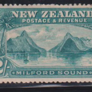 British Area N- Z - New Zealand #82 Hinged F - VF
