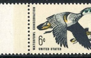 US 1362b VF NH Red and Dark Blue Omitted cv 400.00