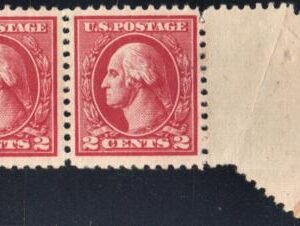 US 528 Washington / Franklin Error Mint Hinged Margin Pair with Big Foldover Perf Error in Margin