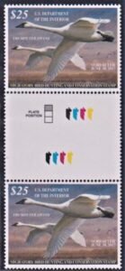 US RW83 VF NH Vertical Gutter Pair - Rare!
