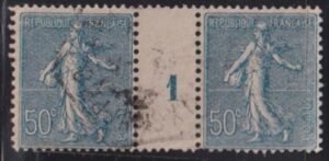 France 144 var #YV161 Used AVE - F Millesime pair Wrinkle Cat Value: $250