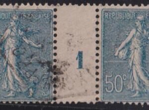 France 144 var #YV161 Used AVE - F Millesime pair Wrinkle Cat Value: $250