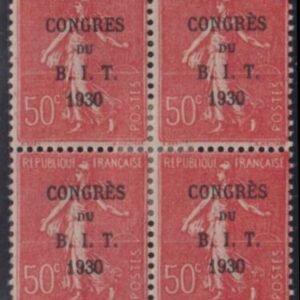 France #YV264a in block with 264 Hinged F ul stamp no accent over F Cat Value: $83.60/E76.00