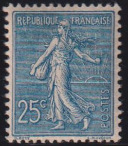 France #141 MintNH XF