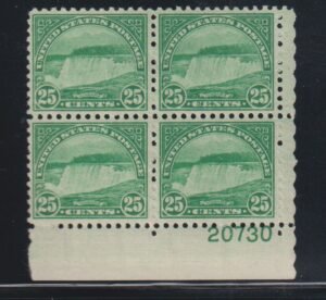 US Modern #699 NH Mint  VF - XF  well centered late block fresh  Cat Value: $60