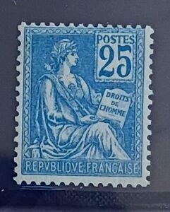 France #119 Mint/NH Fine / VF